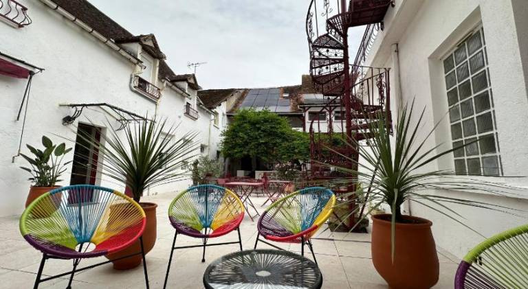 Villa Hyper Centre Le Blanc Type Hotel Entree Autonome — photo 4