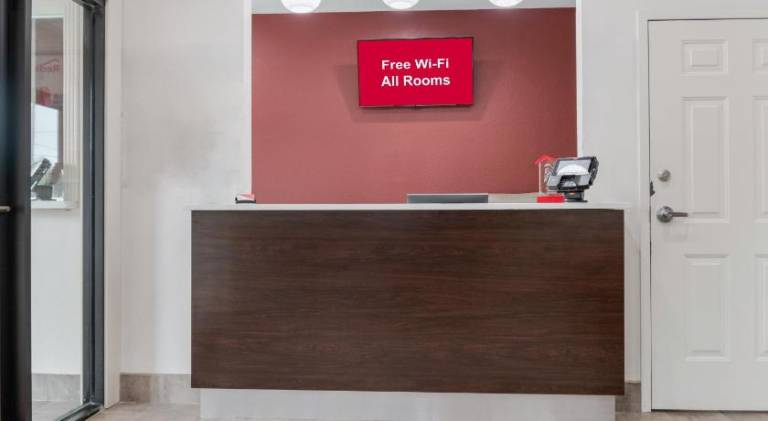 Red Roof Inn Houston - Spring North — photo 4