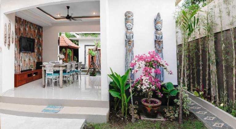 Villa with garden, grill & private pool — photo 3