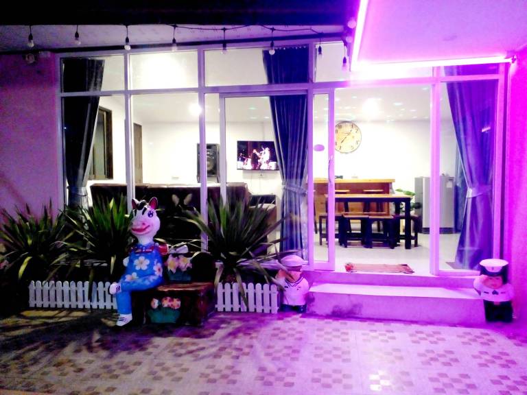 Villa with pool & BBQ | Perfect for remote work | Pets are welcome — photo 4