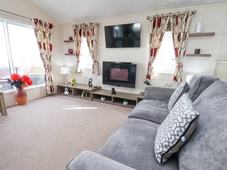 Children-friendly cottage with yard | Beach view | Pets allowed — photo 4