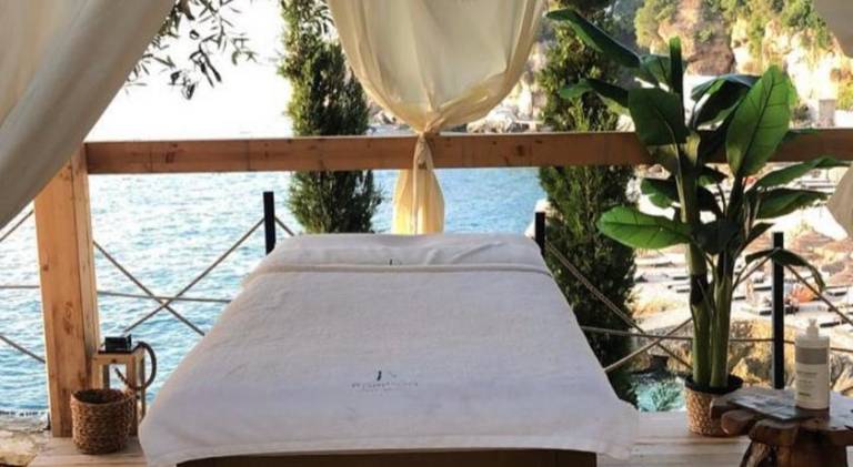 Fully equipped big villa with pool & jacuzzi | Beach nearby | Good for workation | Pets are welcome — photo 4