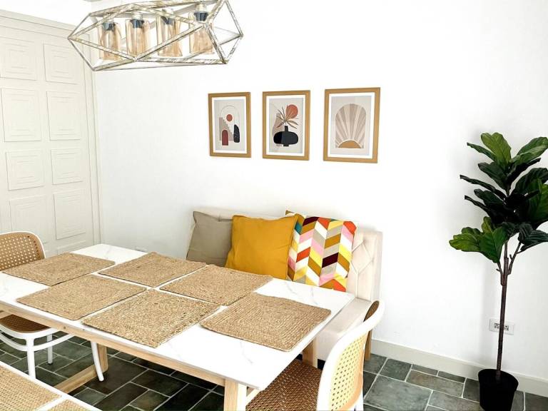 Vacation home with barbeque, pool & garden | Perfect for remote work — photo 3