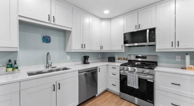 Fully equipped vacation home with BBQ | Pets allowed — photo 4