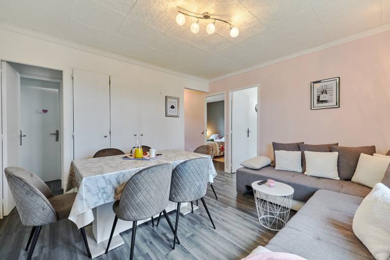 Child-friendly house with sauna, heated pool & terrace | Pets allowed — photo 3