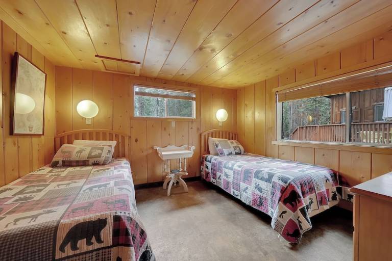 Lodge  Kirkwood