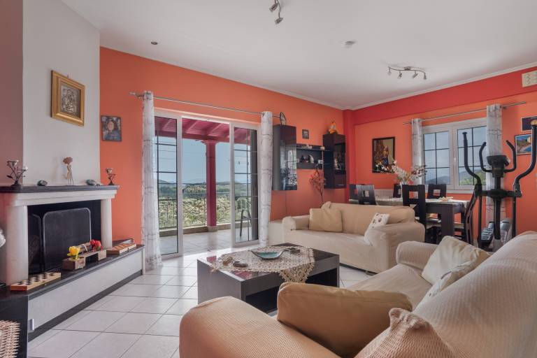 Apartment 'Zois' with Private Terrace, Wi-Fi and Air Conditioning — photo 3