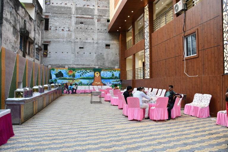 HOTEL KUSUM PALACE — photo 4