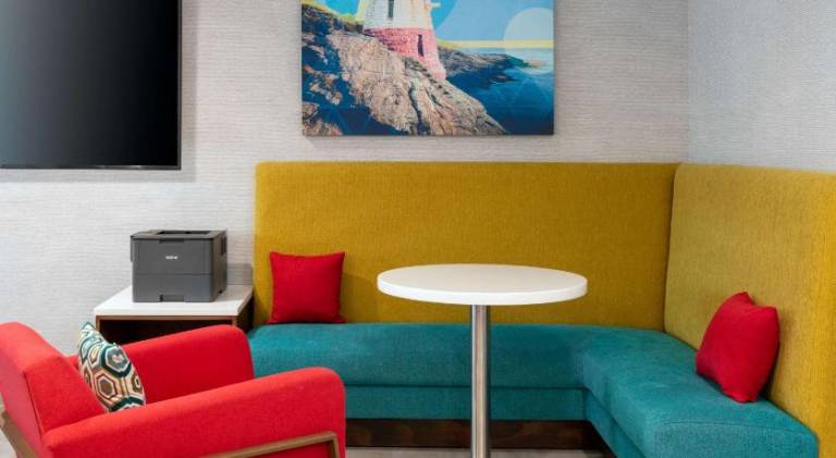 Hampton Inn Coventry-Warwick Area — photo 4