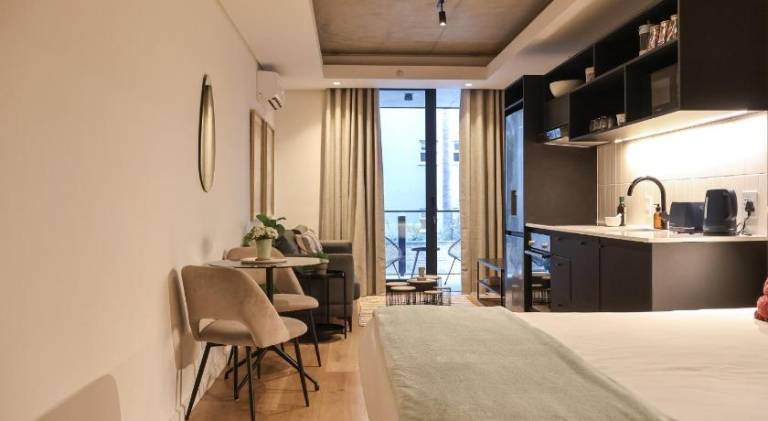 Apartment with pool | Near Sea Point | Beach nearby | Perfect for remote work | Pets allowed — photo 2
