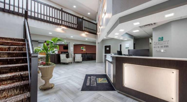Quality Inn & Suites Brownsburg - Indianapolis West — photo 2