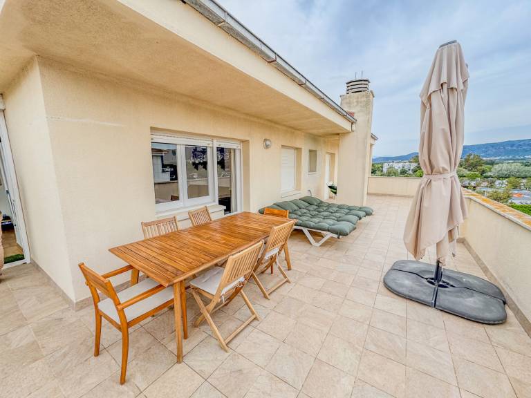 Wonderful rental apartment with terrace | Close to the beach | Pets are welcome — photo 3