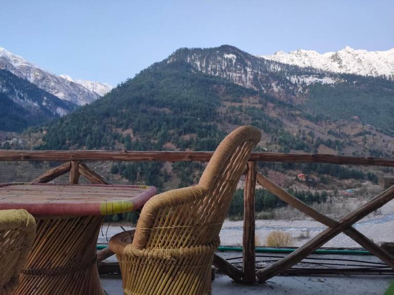 Bed and breakfast  Manali