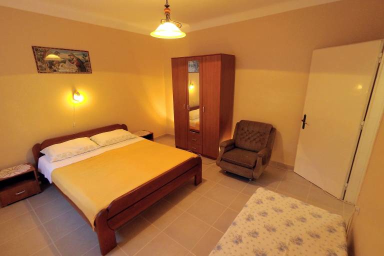 Three bedroom apartment near beach Stara Novalja, Pag (A-4153-d) — photo 5