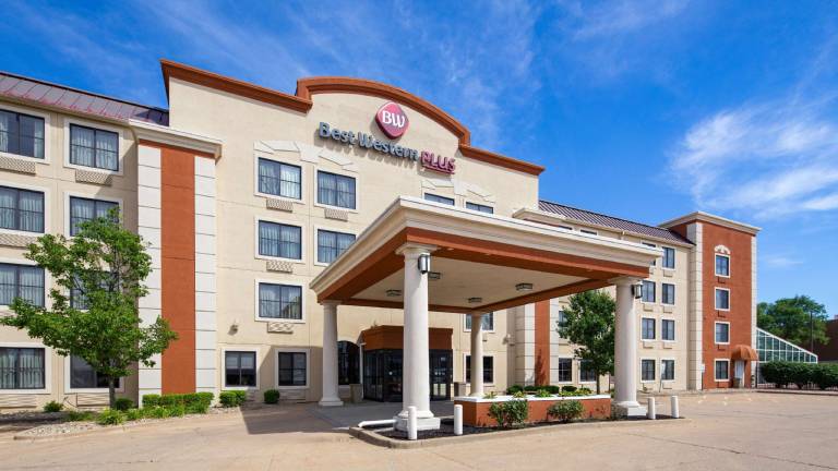 Best Western Plus Peoria in East Peoria, IL