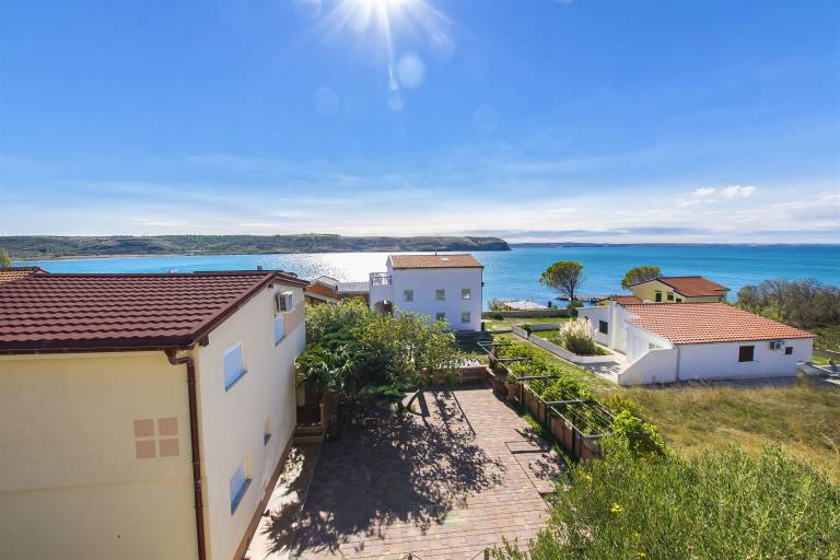 Apartma Ljubač