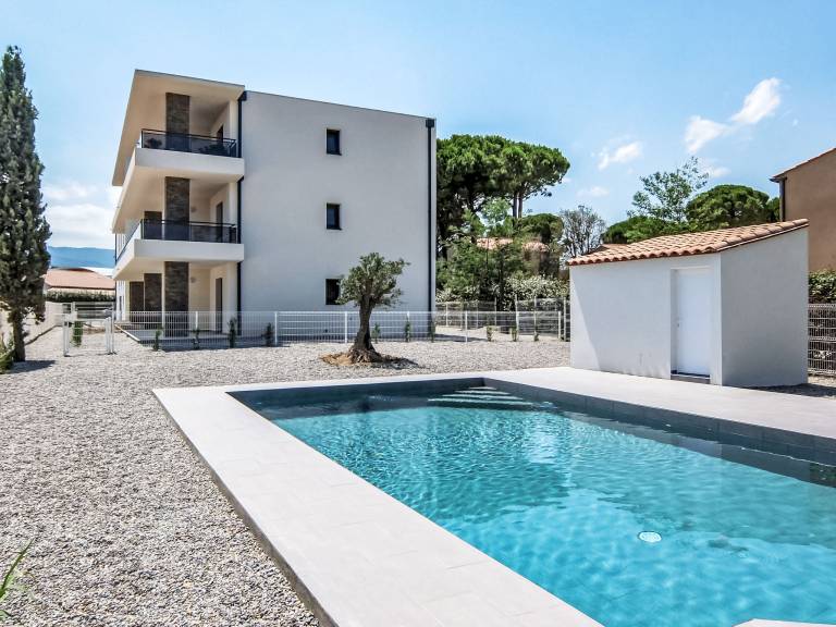 Fully equipped apartment with terrace & pool | Pets are welcome — photo 5