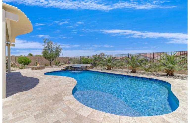 House Montecito in Estrella