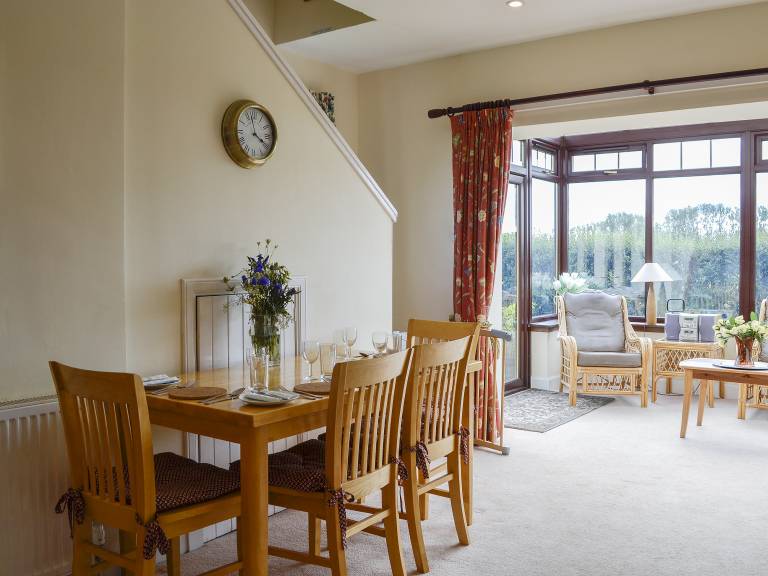 Cottage with garden | River view — photo 5
