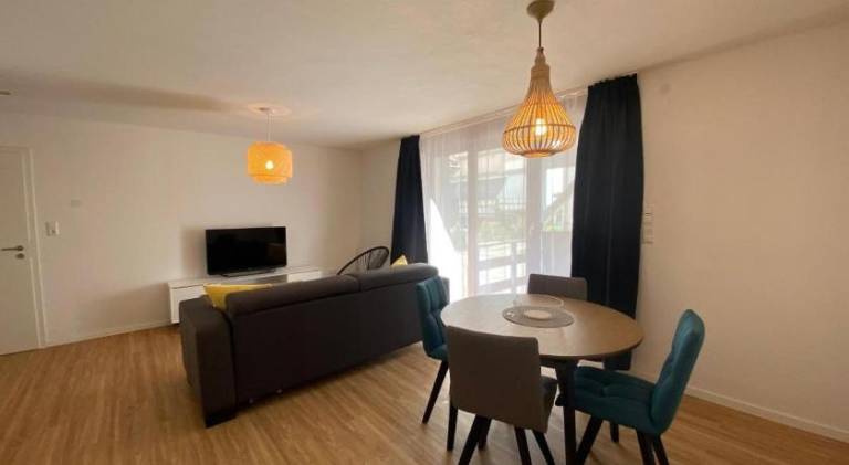 Apartment with patio | Pets are welcome — photo 2