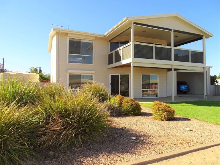 House  Port Hughes