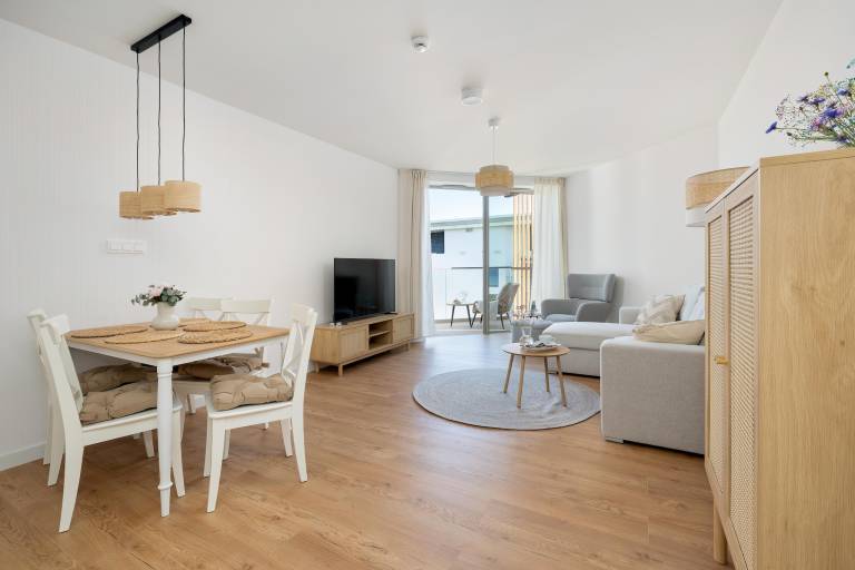 Apartment with garden, sauna & pool | Sea view — photo 5
