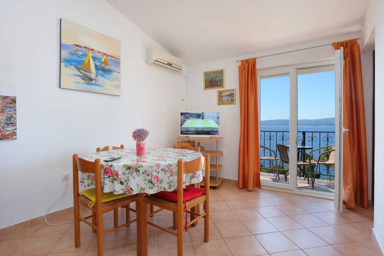 Two bedroom apartment near beach Lokva Rogoznica, Omiš (A-2762-a) — photo 2
