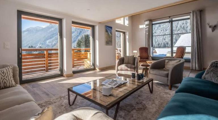 Fully equipped chalet with yard | Ski nearby | Pets allowed — photo 2