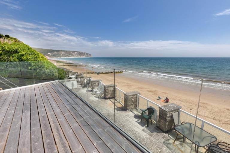 Fully equipped cottage with grill | Water view | Next to the beach | Pets are welcome — photo 2