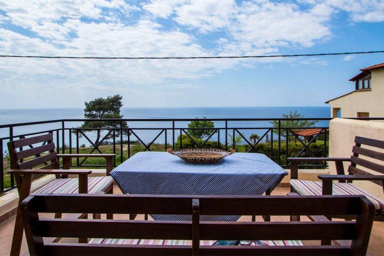 Beautiful house | Beach nearby | Pet-friendly in Kassandra