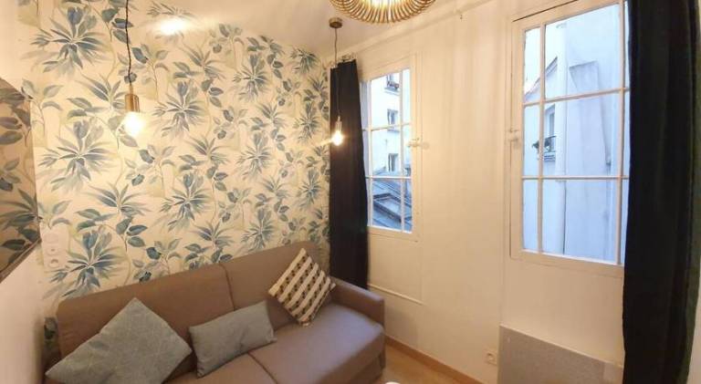 Apartment | Near Sacré-Cœur | Suitable for remote work | Dogs allowed in Paris