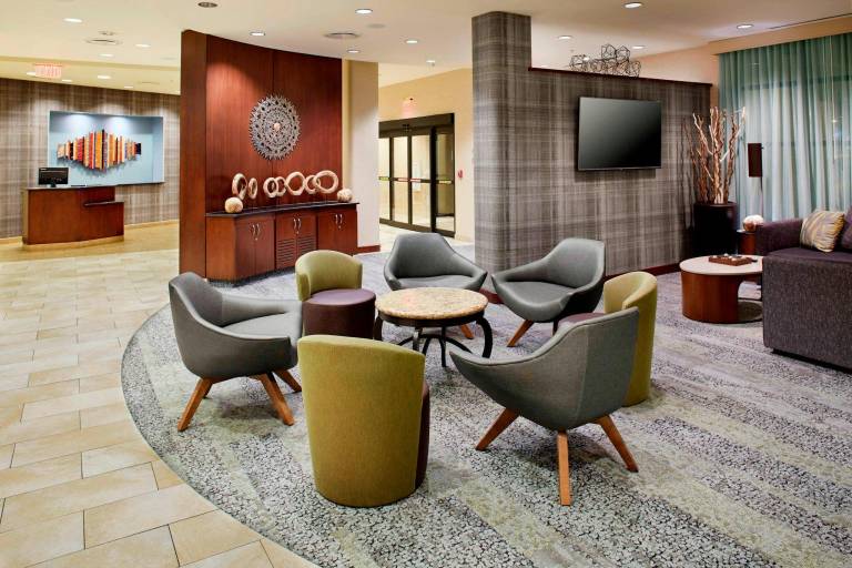 Courtyard by Marriott Hamilton — photo 3
