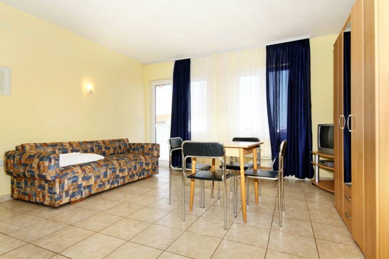 One bedroom apartment with balcony and sea view Rastići, Čiovo (A-6863-c) — photo 2
