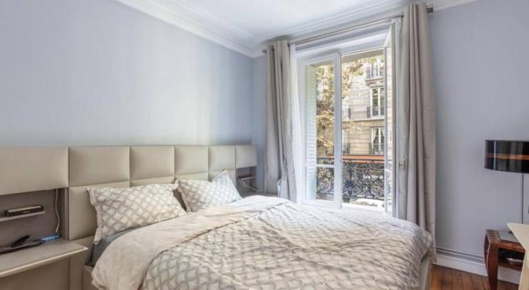 Rental apartment with private pool | Close to Sacré-Cœur — photo 2