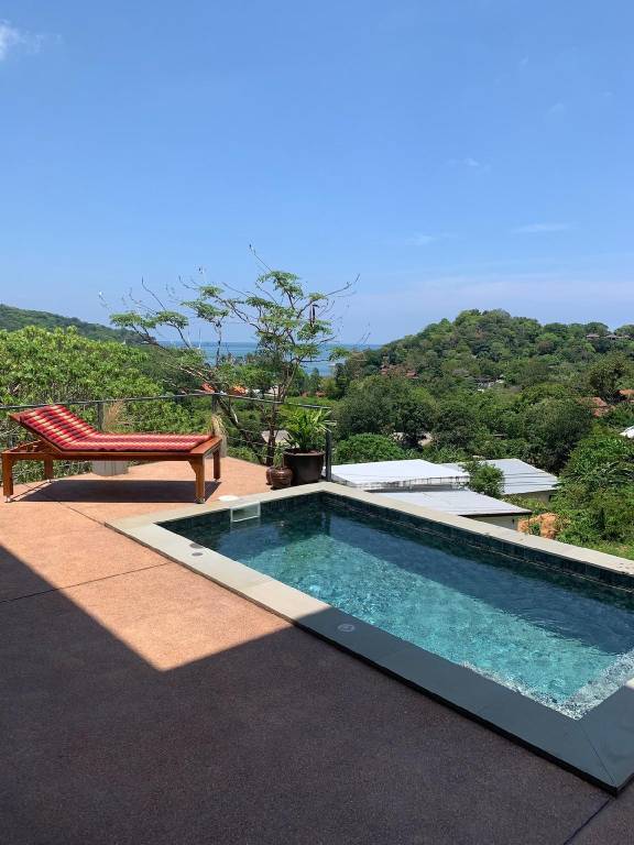 Pleasant house with patio, pool & grill | Close to the beach | Pets allowed in Ko Lanta