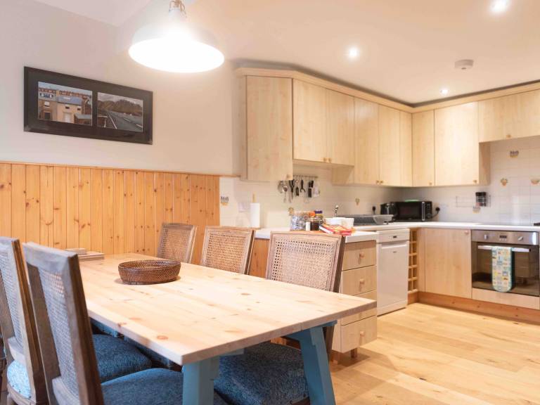 Family-oriented charming cottage with BBQ | Beach view | Pets allowed — photo 3