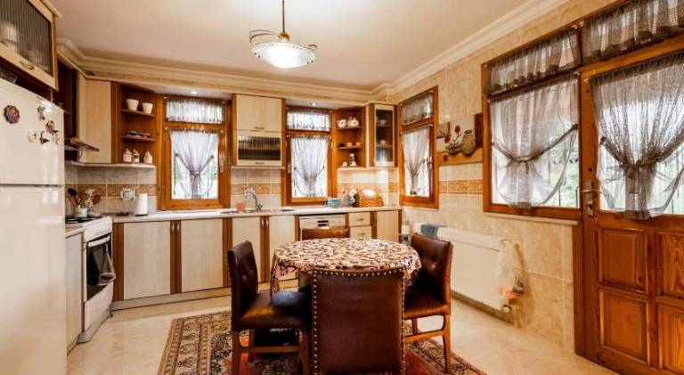 Villa with garden & patio | Pets are welcome — photo 5