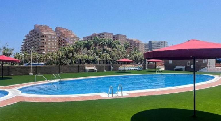Charming holiday apartment with patio, yard & private pool | Dogs allowed — photo 3