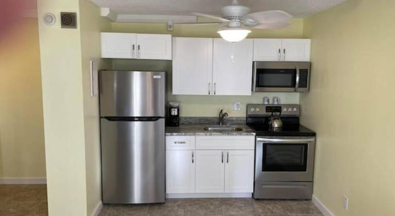 Fort Myers Beach Penthouse Condo — photo 5