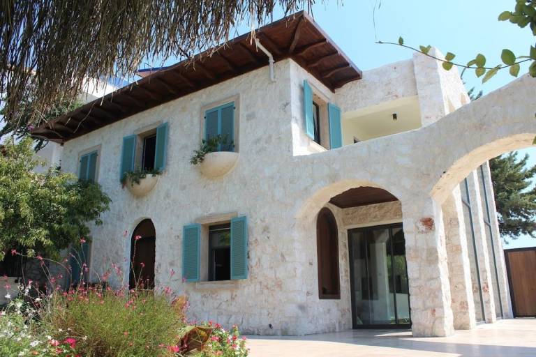 Fully equipped villa with barbeque, private pool & garden | Perfect for remote work | Dogs allowed — photo 5