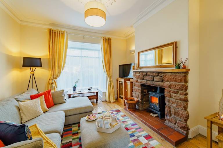 Cottage with barbeque & garden in Seascale