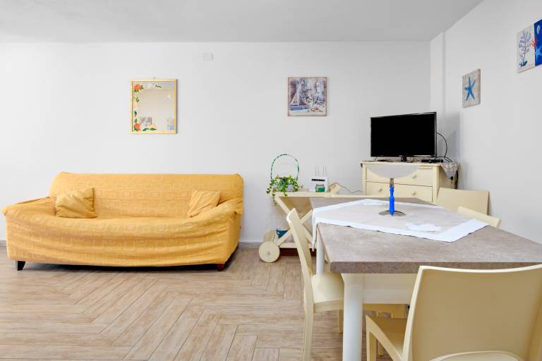 Holiday Apartment "Caterina" with Shared Terrace & Wi-Fi — photo 5