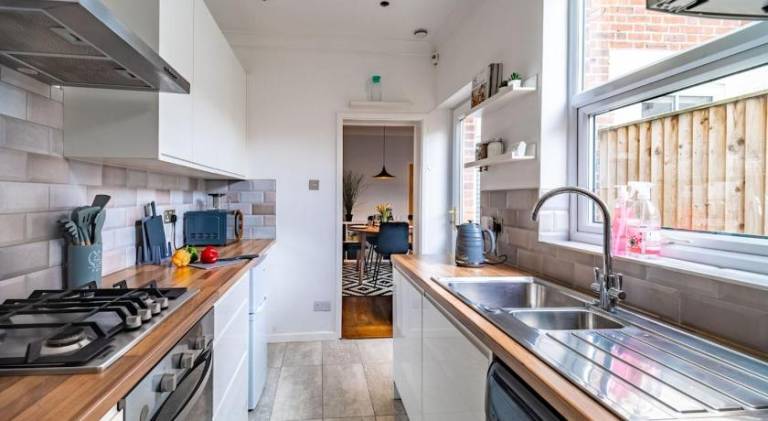 House with 2 rooms for 4 persons — photo 3