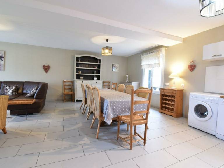 Charming Farm Stay: 10km from Wimereux, 4 Bedrooms, Enclosed Garden, Accessible, Pet-Friendly — photo 5