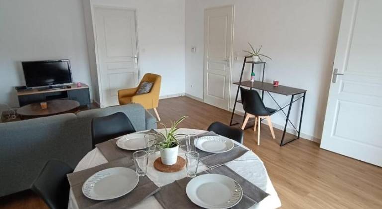 Apartment with 2 rooms for 4 persons — photo 3