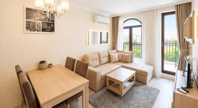 Holiday apartment with jacuzzi & pool | Dogs allowed — photo 2