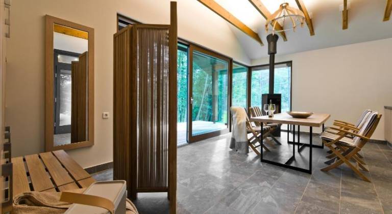 Villa with jacuzzi, sauna & patio | Perfect for remote work — photo 5