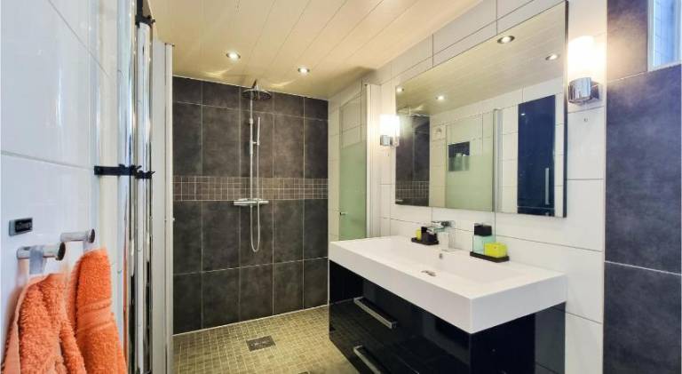 Vacation home with 4 rooms for 6 persons — photo 2