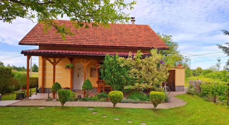 kuća Novo Selo Koreničko