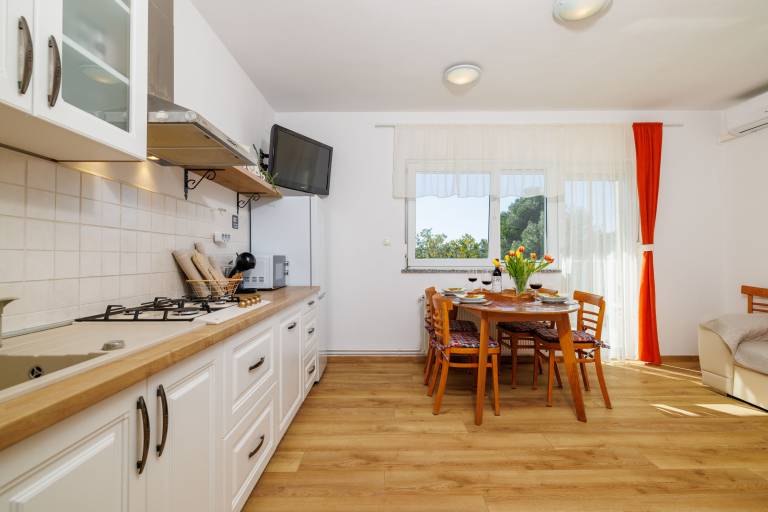Apartments Iva — photo 5